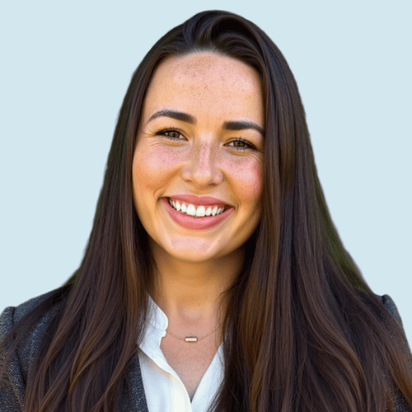 Jennifer Howes-HeadshotPro